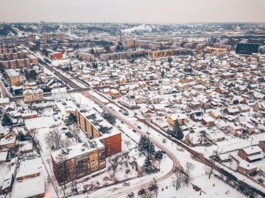 Yoğun kardan sonra şehir