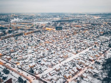 Yoğun kardan sonra şehir