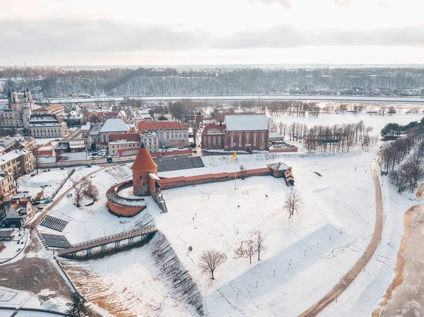 El casco antiguo de Kaunas en el día de invierno — Foto de Stock