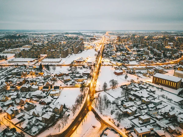 Город после сильного снега — стоковое фото