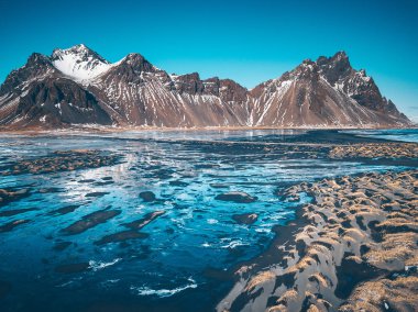Vesturhorn Dağı ve siyah kum tepeleri, İzlanda