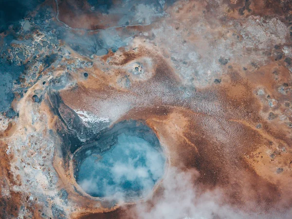 Hot steam coming from the ground — Stock Photo, Image