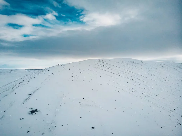 Cratere Kerid in Islanda durante la neve invernale — Foto Stock