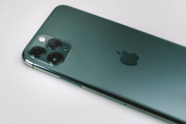 Apple iphone 11 Pro Max ve üçlü kamera