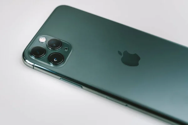 Apple iphone 11 Pro Max με τριπλή κάμερα — Φωτογραφία Αρχείου