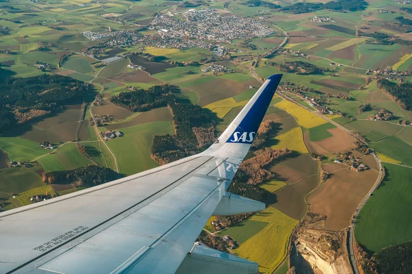 Guardando Fuori Dalla Finestra Aereo Campi Villaggi Della Baviera Germania — Foto Stock