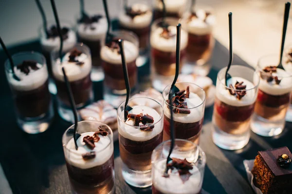 Servicio de Catering Chocolate Mousse —  Fotos de Stock