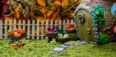 Kabaklar minyatür bir oyuncak arka