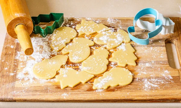 Natale forma diversa biscotti inverno selebration sfondo . — Foto Stock