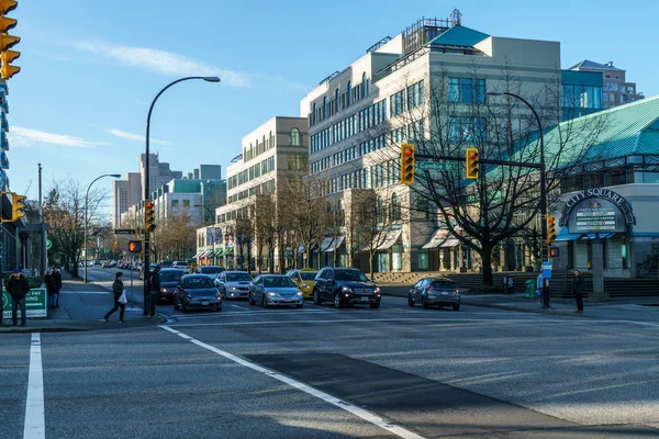 Vancouver, canada - 14. januar 2018: city of vancouver 12th avenue und cambie street city square shopping center . — Stockfoto