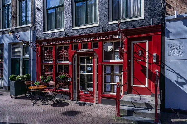 Amszterdam, Hollandia - 2018. március 20.: Piros étterem Haesje Claes Amszterdamban. — Stock Fotó