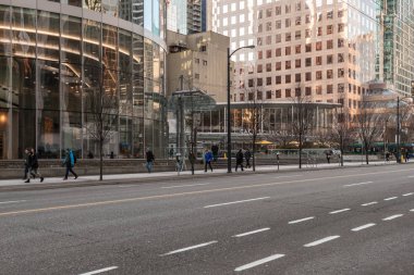 VANCOUVER, CANADA - 19 Şubat 2020: Şehir merkezindeki iş merkezinde kış sabahı