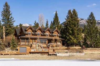 17 Mart 2020: Donmuş Windermere Gölü yakınında güzel bir ev.