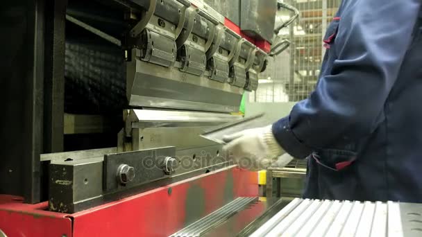 Industriella metall press — Stockvideo