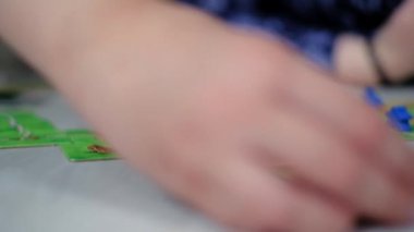 Birlikte çok eğlenceli sahip bir masa oyunu oynamak aile carcassonne