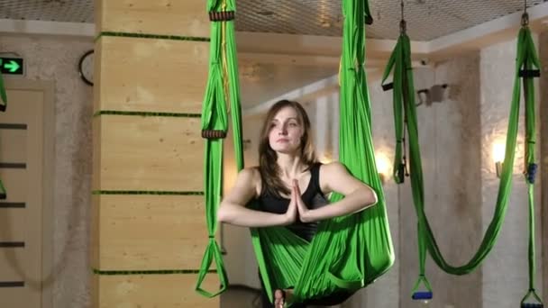 Practice of anti gravity fly yoga with hammock. 4K — Stock Video