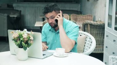 4 k Evet genç ve hırslı bir adam