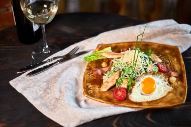 Sezar salata güzel plaka jpg yumurta ile