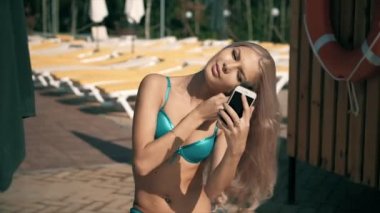 Güzel bir kadının makyaj yakın çekim