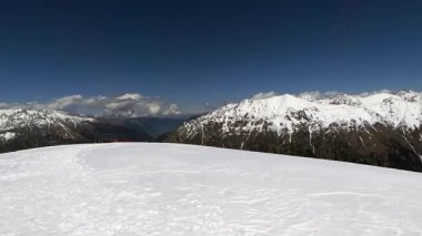 Teleferik dağlarda üzerinden görüntülemek