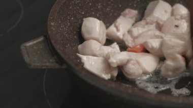 Tavada et kızartıyorum..