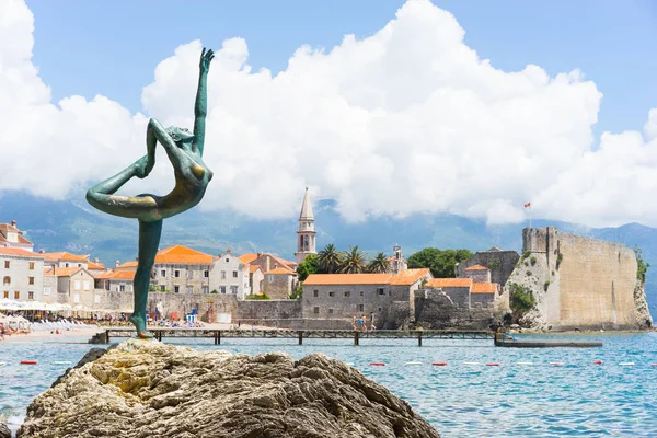 Dancing Girl Statue — Stock Photo, Image