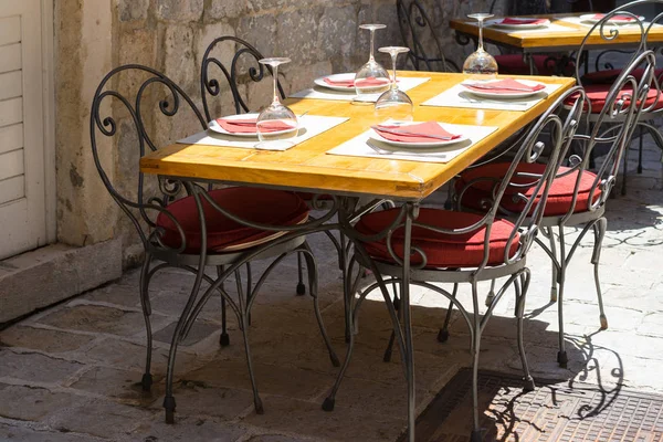 Eski şehirdeki sokak Restoran