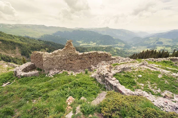 Ruin of ancient fortress — Stock Photo, Image