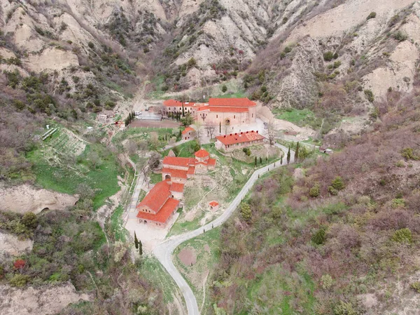 Mosteiro Montanha Antiga Mtsheta Geórgia Shiogvime Vista Aérea — Fotografia de Stock