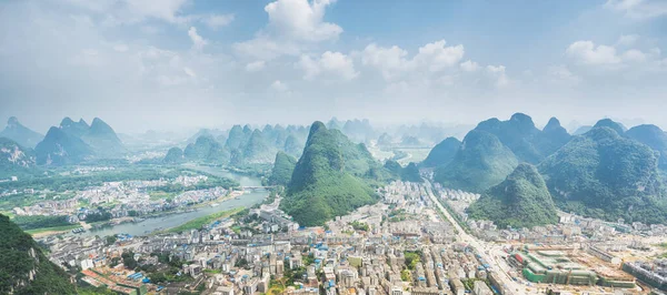 Vzdušný Výhled Město Yangshuo Krasovými Horami Kolem Yangshuo Čína Verze — Stock fotografie