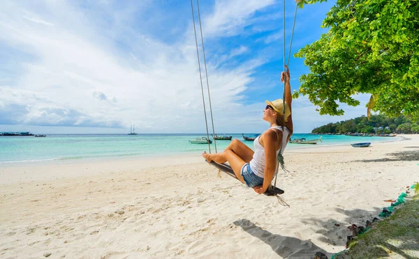 Tropical Holidays Vacation Beautiful Happy Woman Swinging Tropical Beach — Stock Photo, Image