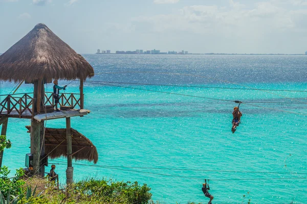 Karayip temiz su. Garrafon doğal resif Park faaliyetleri