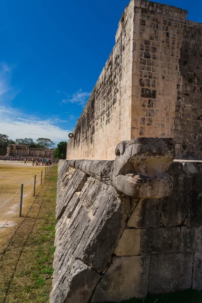 Chichen Itza: Mayan ruins, Mesoamerican ballgame, Yucatan Mexico — Stock fotografie