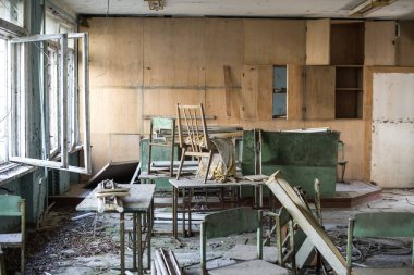 Okulda hayalet şehir of Pripyat, Chernobyl dışlama bölgesi. Nükleer felaket
