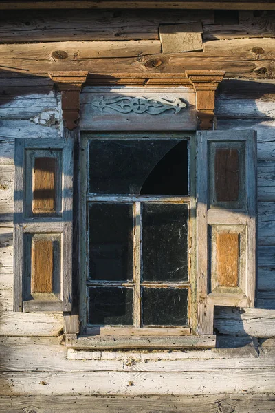 Janela Velha Casa Madeira Zona Exclusão Chernobyl — Fotografia de Stock