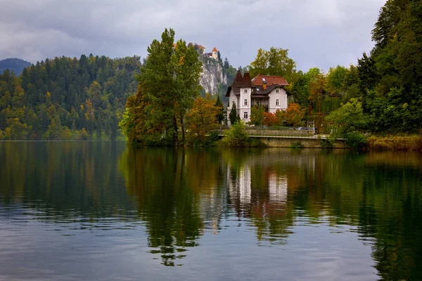 Осінні озера Блед, у Словенії — стокове фото