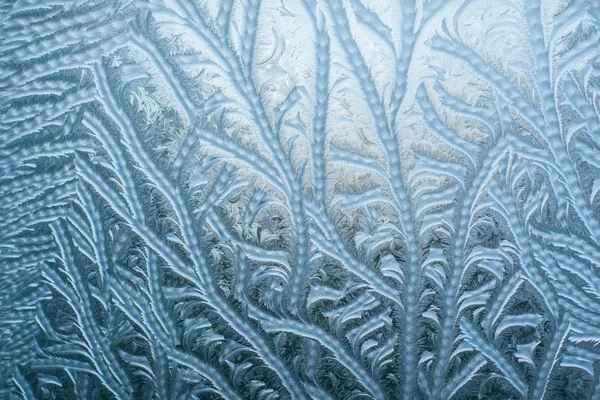 玻璃在冬天的霜模式 — 图库照片