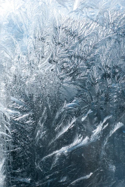 Cam kışın soğuk desenler