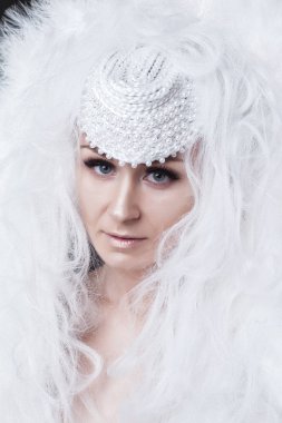 Studio fantezi makyajlı kız