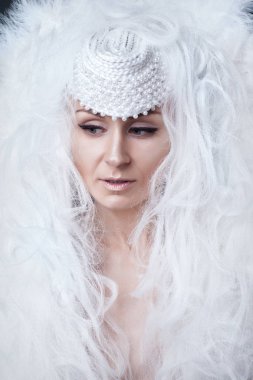 Studio fantezi makyajlı kız