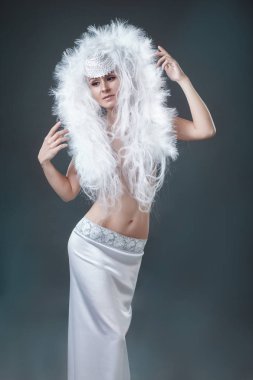 Studio fantezi makyajlı kız