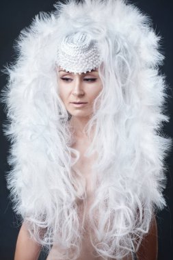 Studio fantezi makyajlı kız