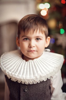 Yeni yıl sahne zemin karşı vintage bir takım çocukta