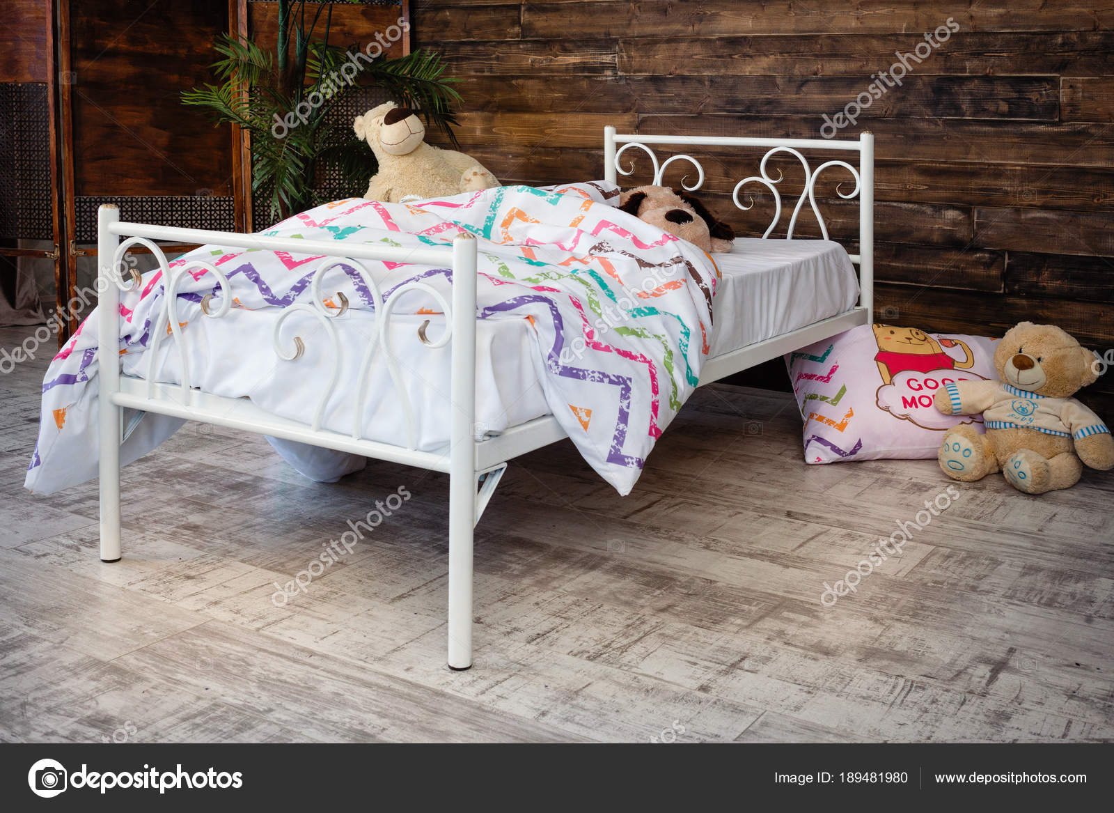 White Forged Crib Stock Photo C Alfoto Bk Ru 189481980