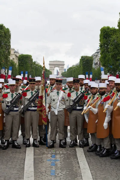 Paris. France. July 14, 2012. Pioneers of the French foreign legion before the parade on the Champs Elysees . — Stock Photo, Image