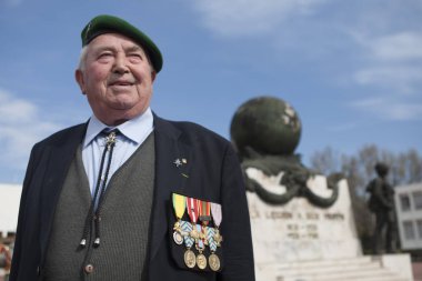 Aubagne, Fransa. 11 Mayıs 2012. Bir yeşil bereli anıt, Fransız Yabancı Lejyonu gazilerinden portresi.