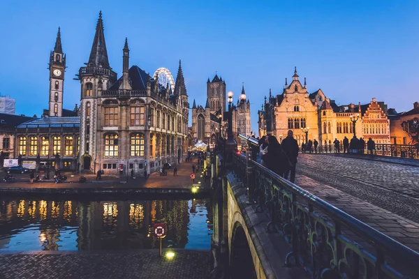 St. Michaels Bridge and Old town in Gent — Stock Photo, Image