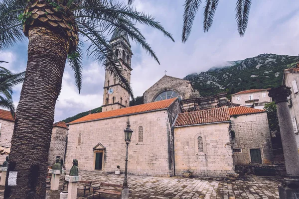 Iglesia de Santa Nikola en Perast — Foto de Stock