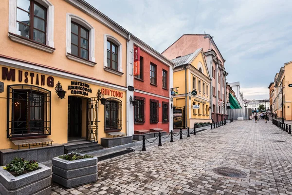 Minská revoluční ulice Stará architektura — Stock fotografie