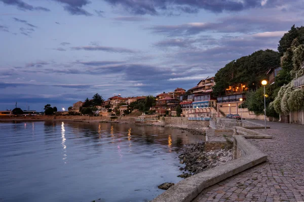El casco antiguo de Nessebar temprano en la mañana. Costa del Mar Negro búlgaro  . — Foto de Stock